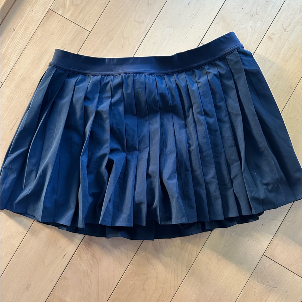 Lululemon high waisted tennis skirt
